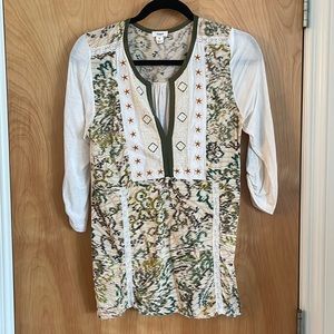 Anthro TINY Top, size Small, 3/4 sleeves, green and cream